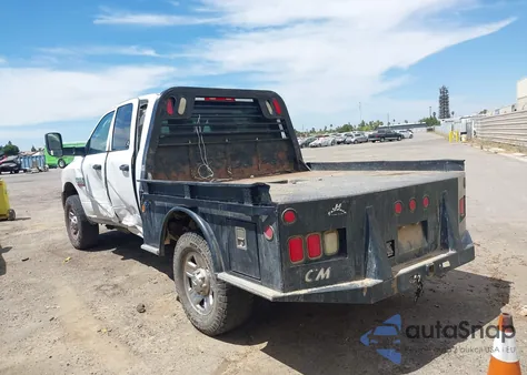 2015 Ram 2500 Tradesman z USA, uszkodzony, nr VIN 3C6UR5CL4FG667529